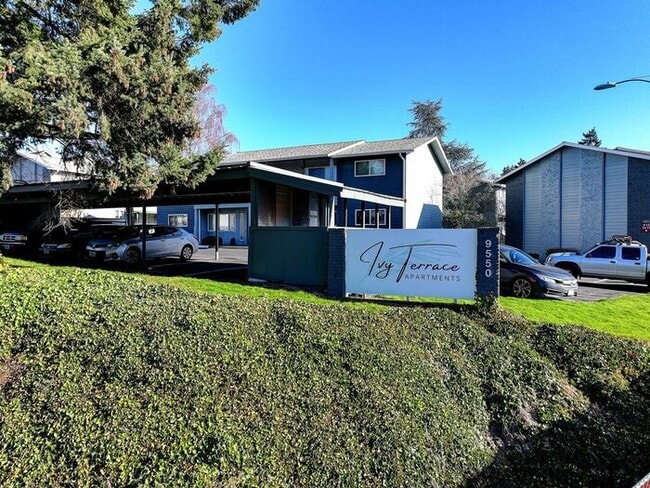 Photo - Modern Living Meets Timeless Comfort! 2 be...