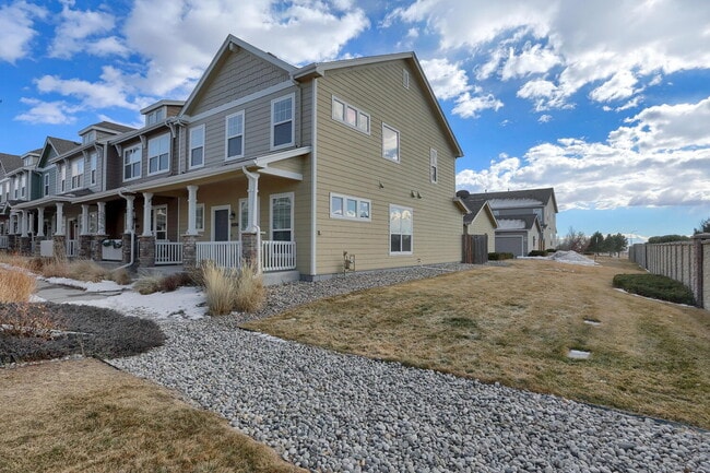 Open Concept Townhome in Excellent Conditi... - Open Concept Townhome in Excellent Conditi...