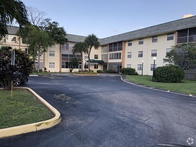 Building Photo - 5180 E Sabal Palm Blvd Unit 238 Rental