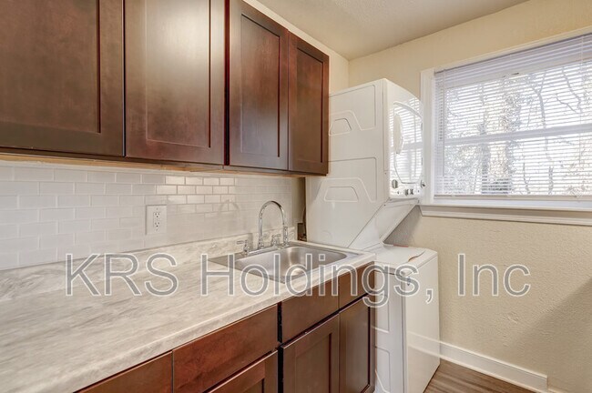 Photo - 1517 Halifax St Unit Apt 1