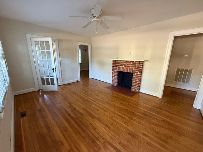 Photo - 1524 Branch St NW