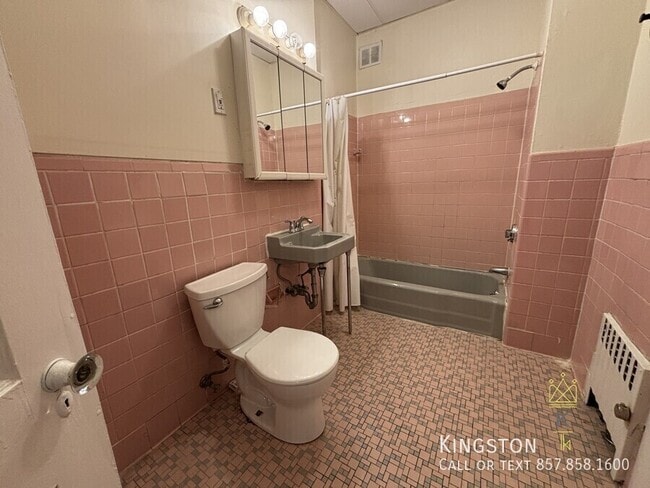 Photo - 122 Babcock St Unidad 24R