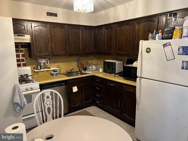 Photo - 809 Red Lion Rd Unit B36