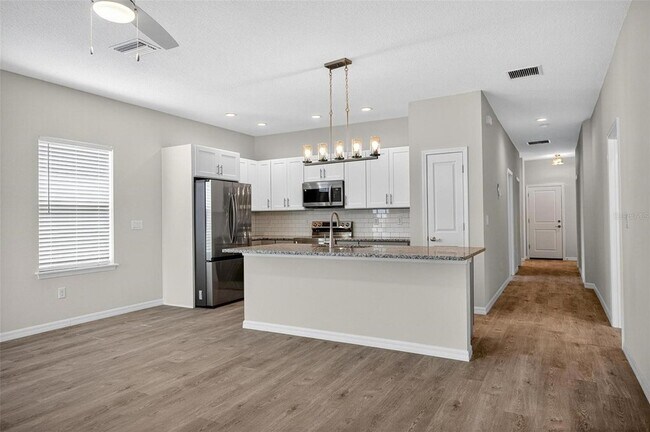 Photo - 8 Squire Ct House