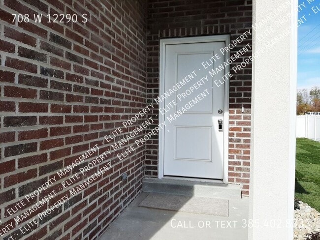 Building Photo - 708 W 12290 S