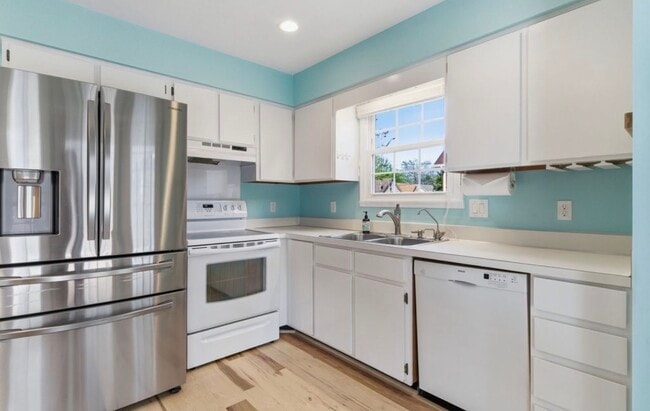 Photo - 322 N Birchwood Dr