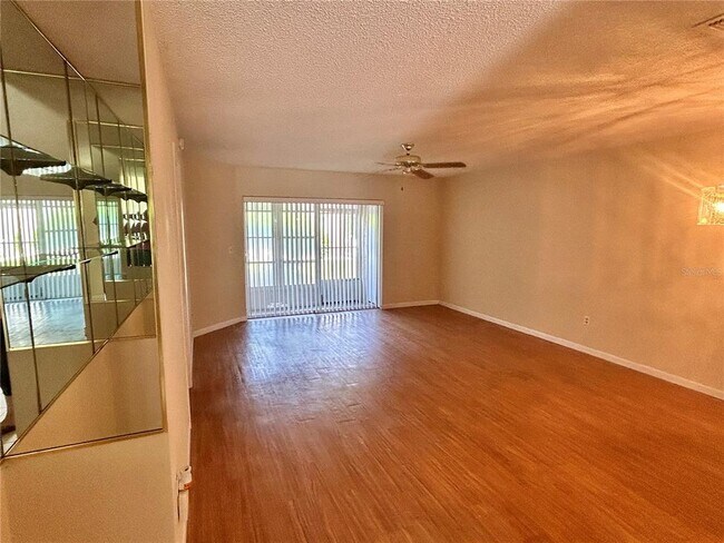 Photo - 4908 Myrtle Oak Dr Unit 13