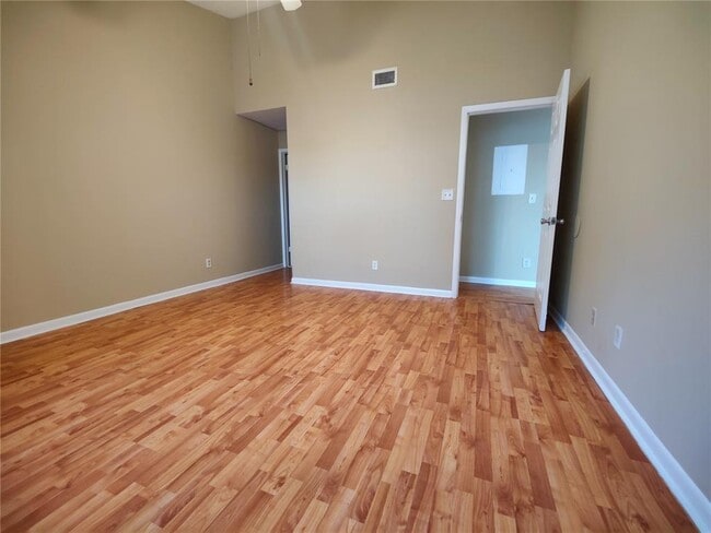 Photo - 3441 NW 44th St Unidad 204