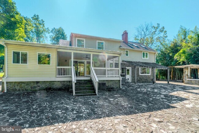 Photo - 3714 Hummer Rd