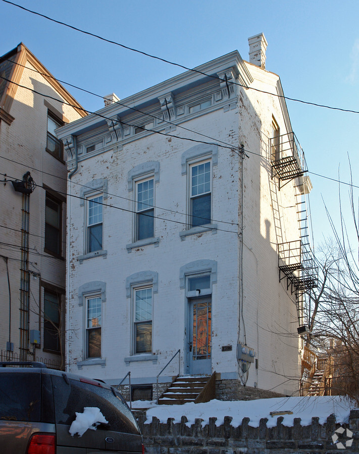Photo - 2376 Wheeler St Apartments