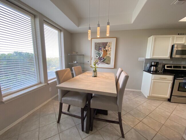 Photo - 9 Harbor Town Unit 9