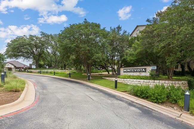 Photo - Amazing 1 bedroom, 1 bathroom Condo in Montevista! Unit 1605