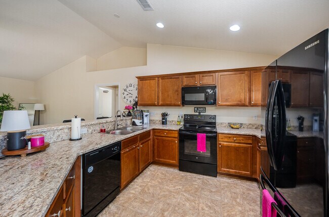 Photo - 239 Tucson Rd SW