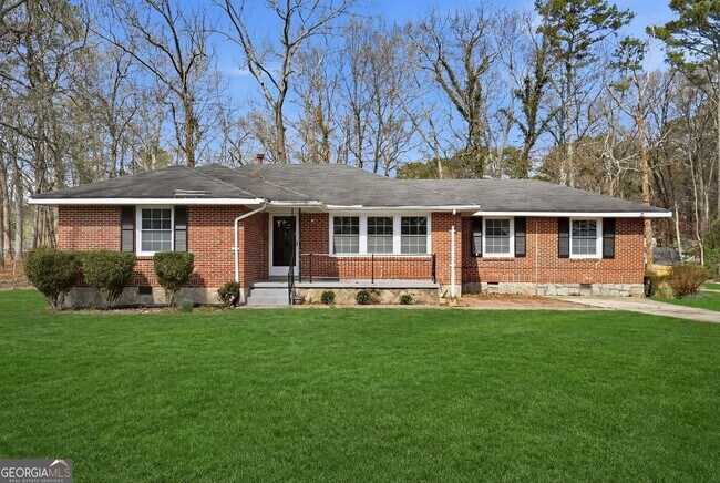 Building Photo - 5205-5205 Five Forks Trickum Rd SW