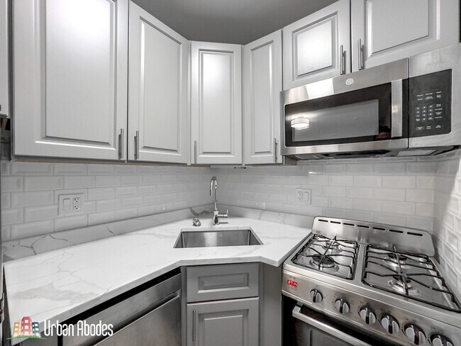 Photo - 503 W Belmont Ave Unit A03C