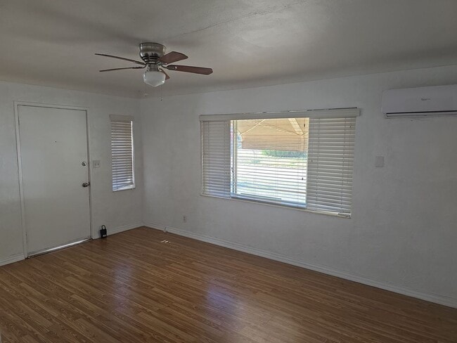 Photo - 2 bedroom for rent near Kenwood/St. Pete!