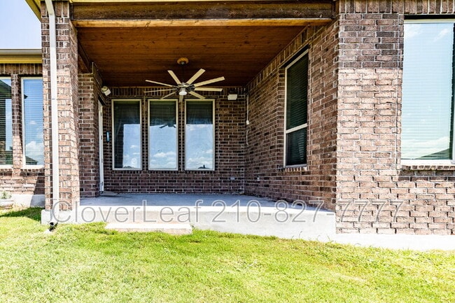 Photo - 908 Sussex Cove