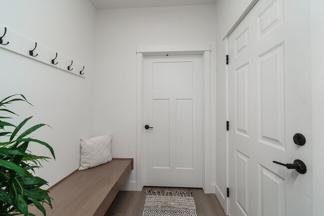 1127 Buffalo Xing Dr Unit 1