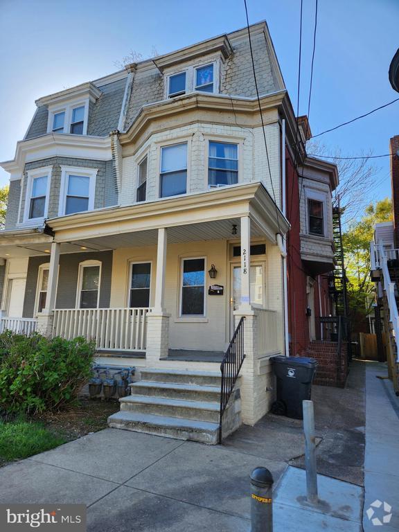 Building Photo - 2118 Washington St Rental
