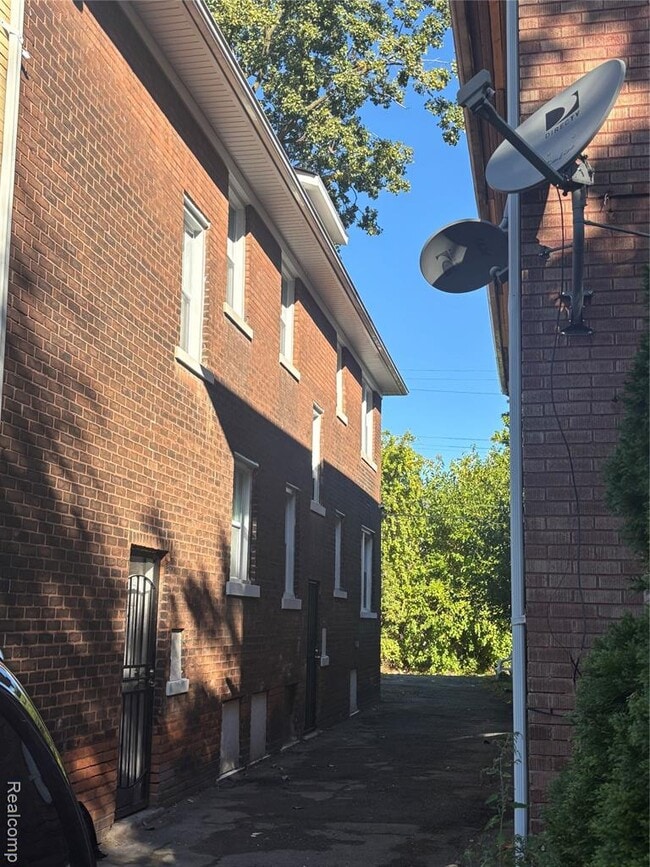 Photo - 3008 Cortland St