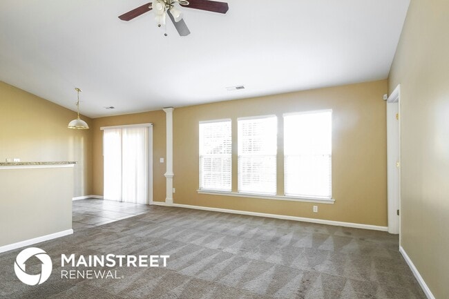 Photo - 3855 Thornaby Cir