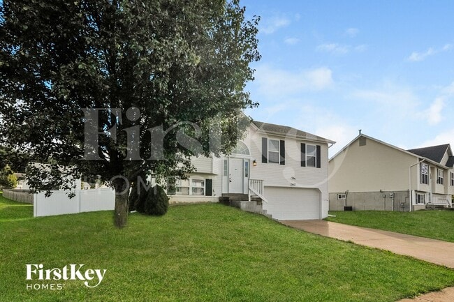 Photo - 2487 Waterfront Dr