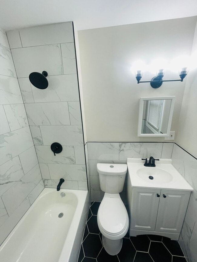 Photo - 289 Elmwood Ave Unit 1