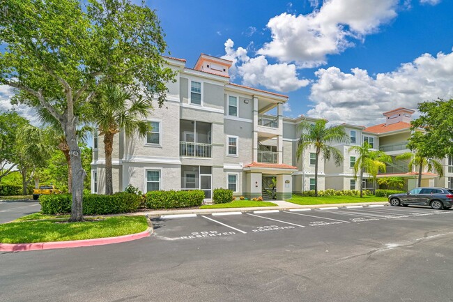 Now Available! 2 bed 2 bath condo in The T... - Now Available! 2 bed 2 bath condo in The T...