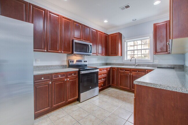 Photo - 4902 Lake Palmetto Ln