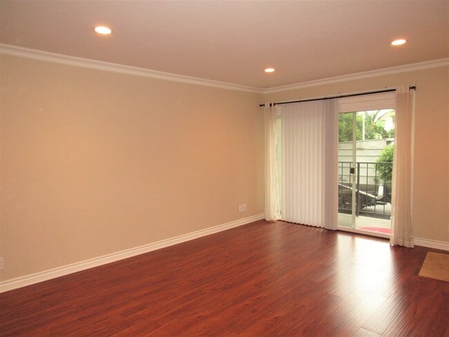 Photo - Gorgeous 1-Bedroom Apartment in Playa Del Rey! Unit 5