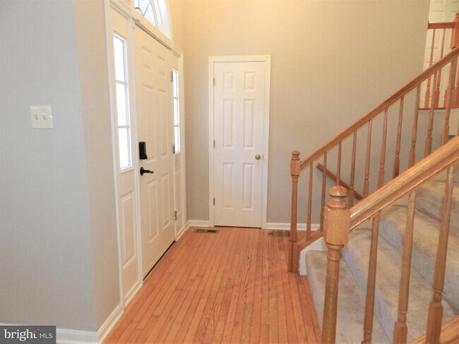 Photo - 8650 Passapatanzy Rd