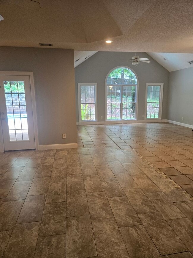 Photo - FOR RENT in HARRIS COUNTY with SWIMMING POOL! Available July 1st