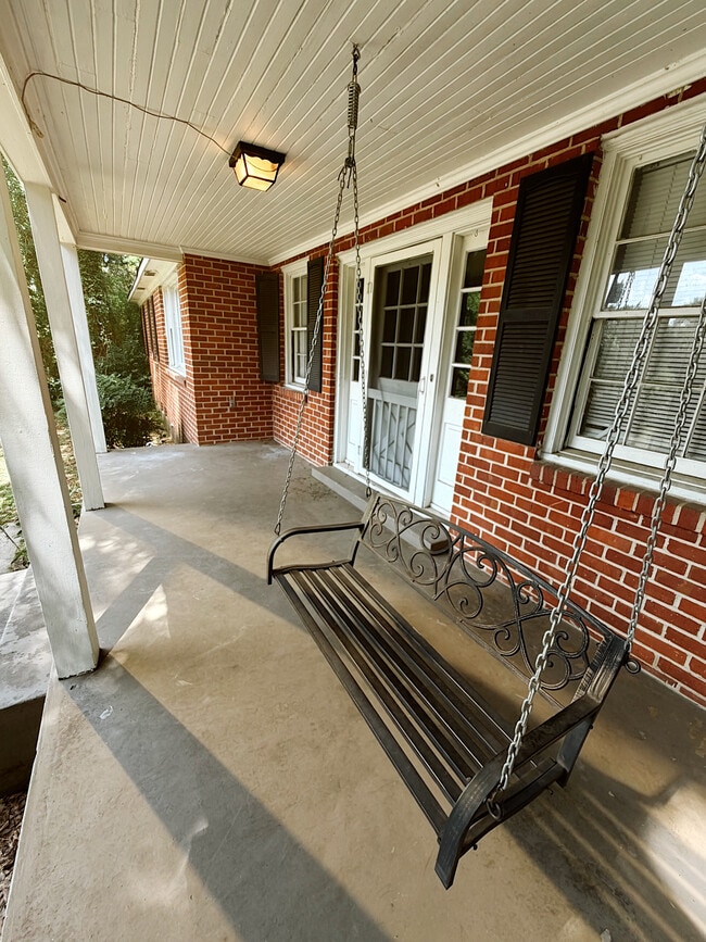 Photo - 815 6th Ave N