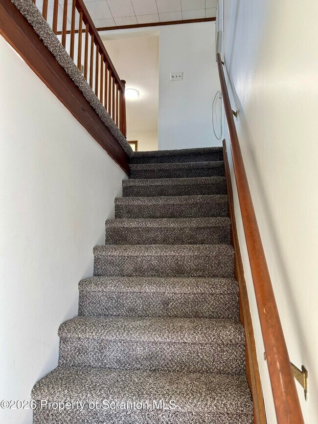Photo - 628 Oak St