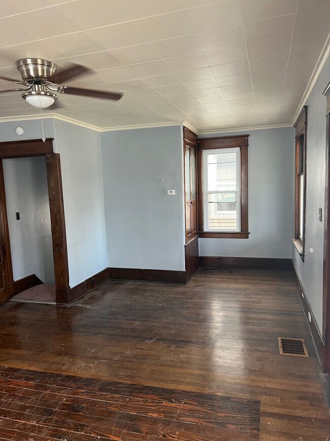 Photo - 1245 W 9th St Unit 1245 W 9th St - 2nd Fl