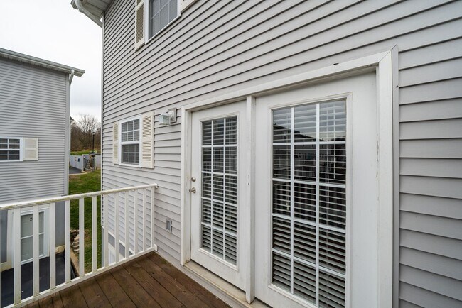 Photo - 147 Old State Rte 34