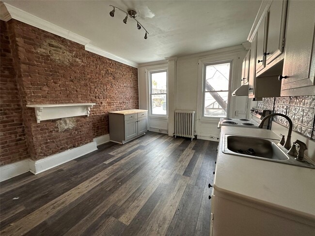 Photo - 1 Main St Apartment