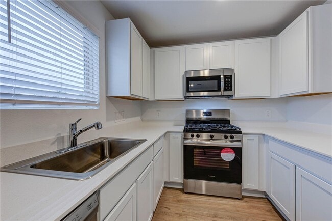 Photo - 310 Birch Blossom Path