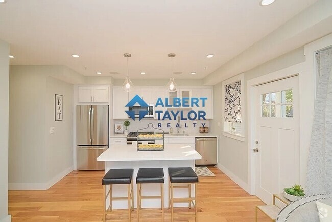 Building Photo - 95 Robey St Unit 1 Rental
