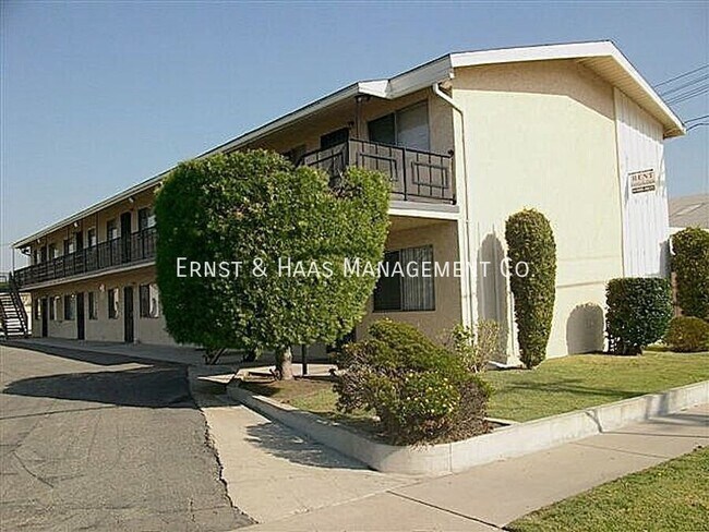 Great 1 Bedroom Apartment with Parking Space! - Great 1 Bedroom Apartment with Parking Space! Unit #08