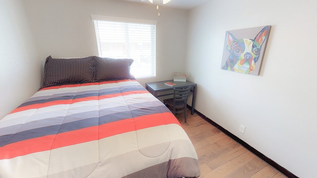 Photo - Capri Apartments at Eugene