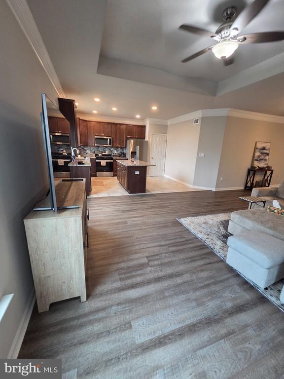 31 Wavyleaf Dr