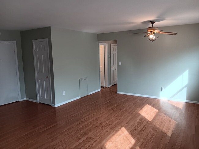 Photo - 13781 Cedar Rd