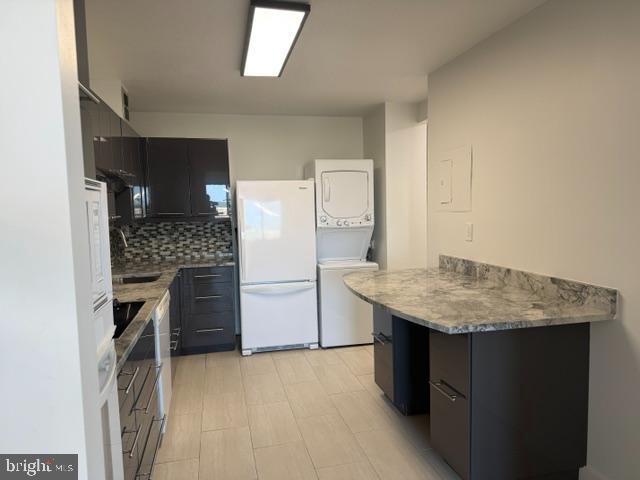 Building Photo - 309 Yoakum Pkwy Unit 1806