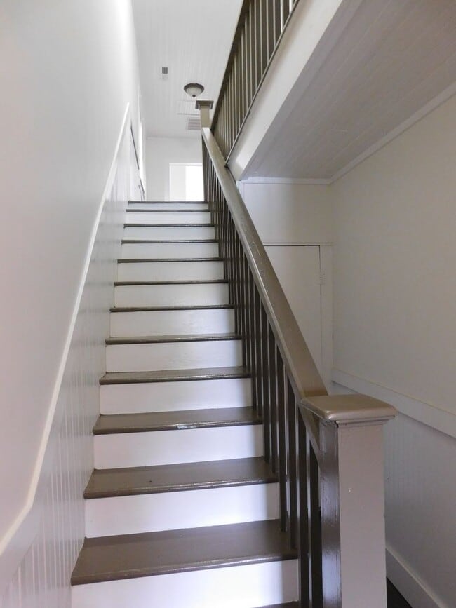 Photo - 611 Johnson St