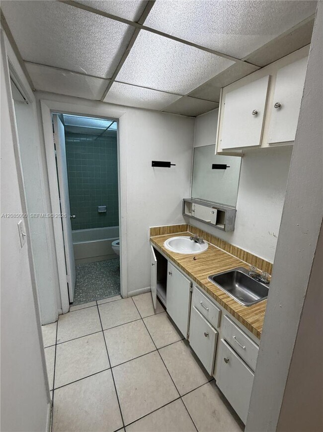 Photo - 7010 NW 186th St Unit 5-121A
