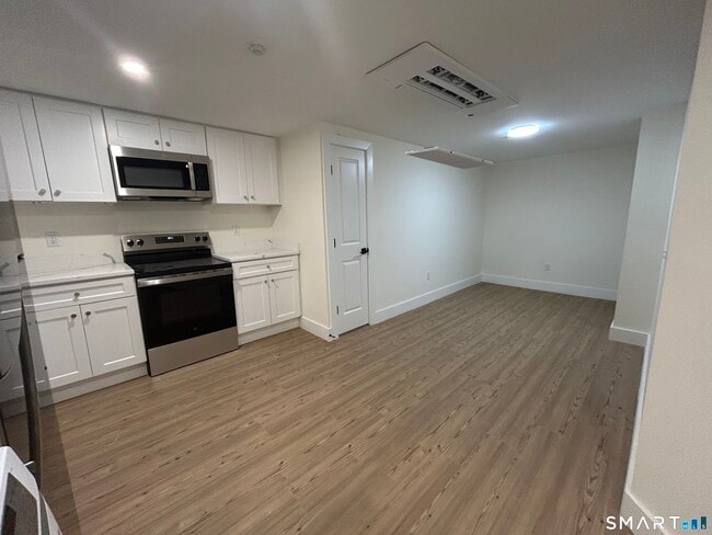 Photo - 472 Main St Unit 2A