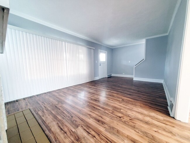 Photo - 3 Bed - 1 Bath Colonial for Rent | Newly R...