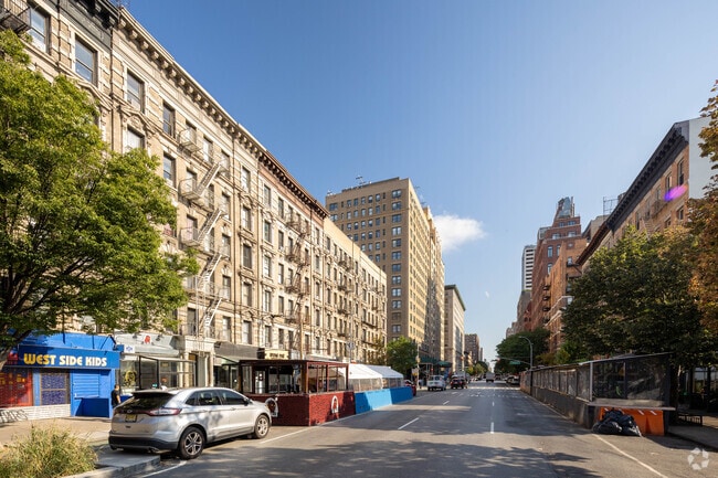 Photo - 110 W 86th St