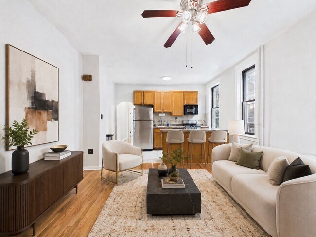 Building Photo - 140 N 21st St Unit #1R